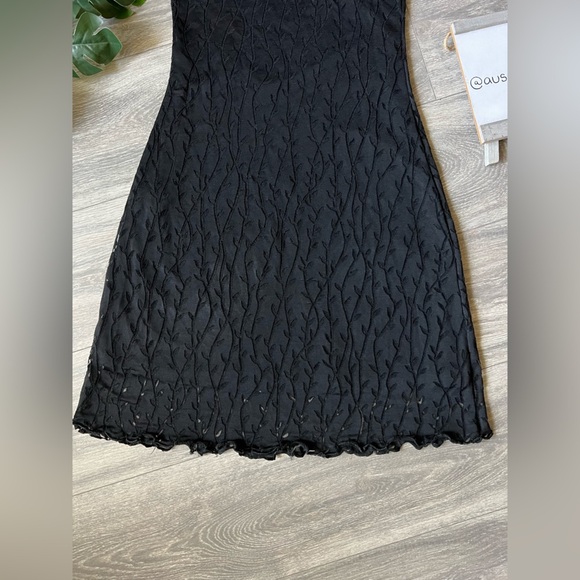 Zara woman slinky dress with sheer vine pattern. Size m - Picture 9 of 10